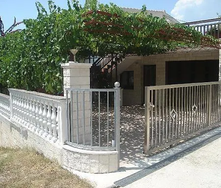 דירה Knez